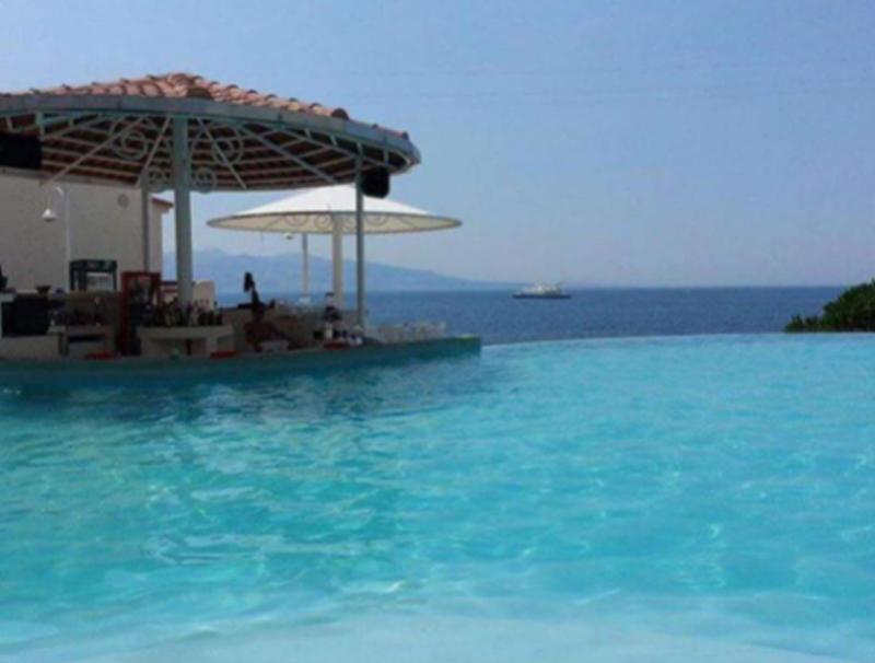 Luxury Diva Saranda Bougainville Exterior photo