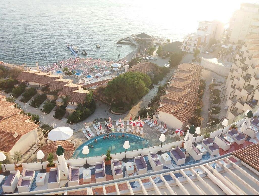 Luxury Diva Saranda Bougainville Exterior photo